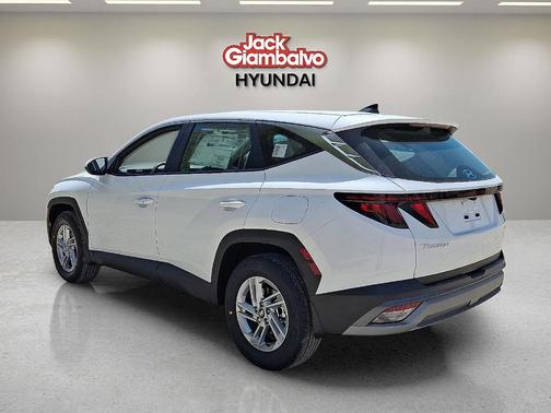 2025 Hyundai TUCSON SE