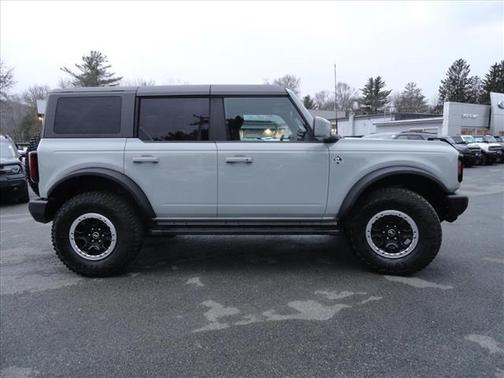 2023 Ford Bronco OUTER BANKS ADVANCED