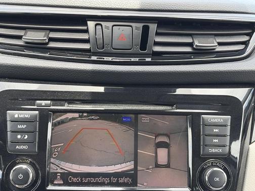 White 2019 Nissan Rogue Sport SV
