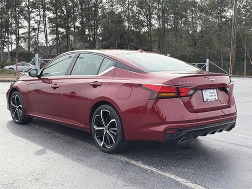 2025 Nissan Altima SR