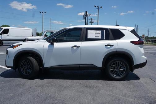 2025 Nissan Rogue S