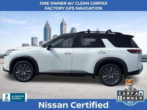 White 2024 Nissan Pathfinder SL