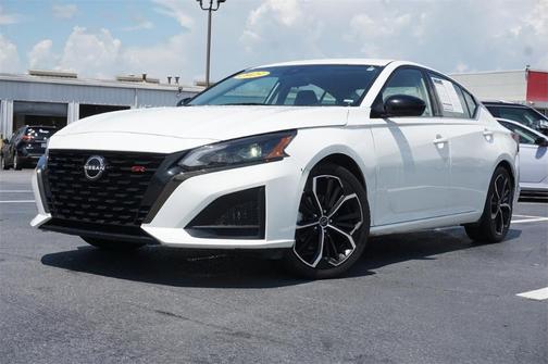 2023 Nissan Altima 2.5 SR