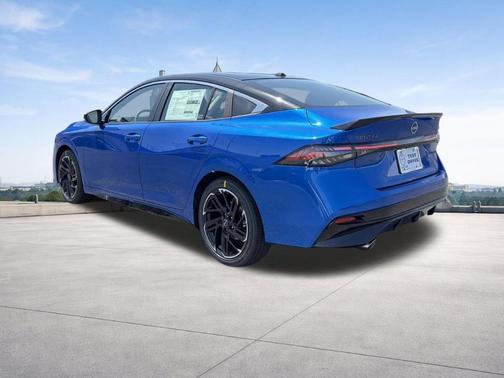 2t Blu Blk Roof 2026 Nissan Sentra SR