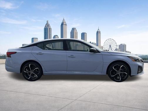 Gray 2025 Nissan Altima SR