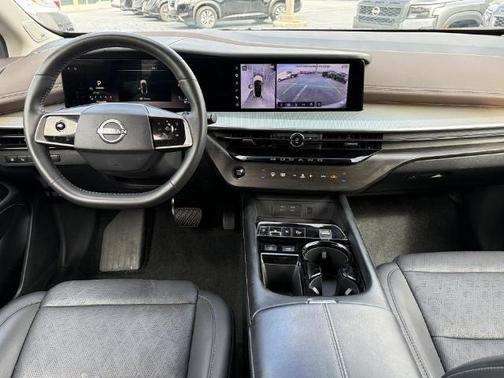 Gun Metallic 2026 Nissan Murano Platinum