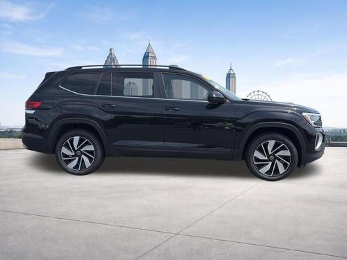 Deep Black Pearl Effect 2025 Volkswagen Atlas 2.0T SE