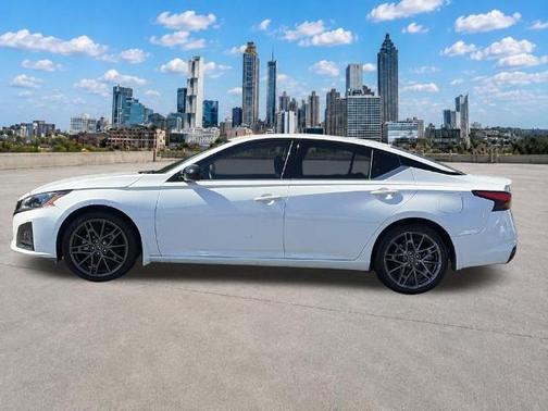 White 2025 Nissan Altima SR