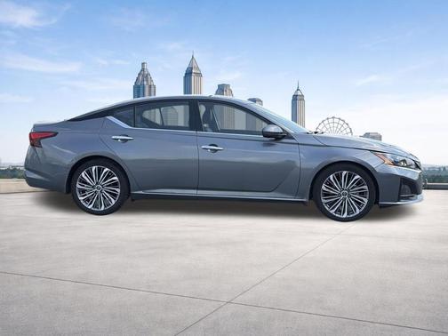 Gun Metallic 2023 Nissan Altima 2.5 SL