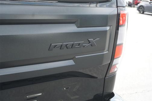 2025 Nissan Frontier PRO-X