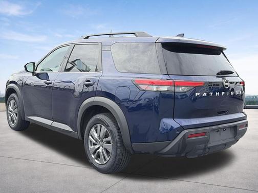 Deep Ocean Blue 2025 Nissan Pathfinder SV