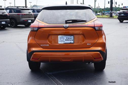 2024 Nissan Kicks SV
