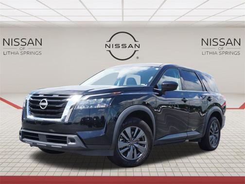 2023 Nissan Pathfinder S