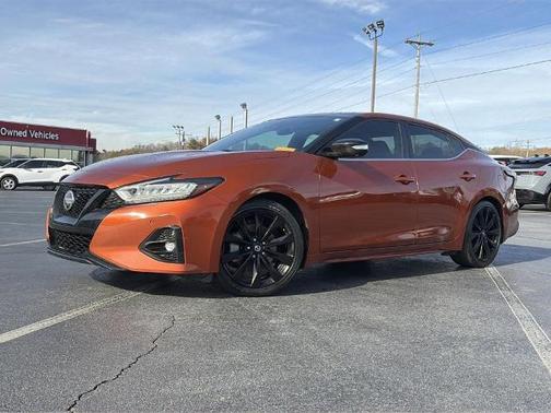 2021 Nissan Maxima SR