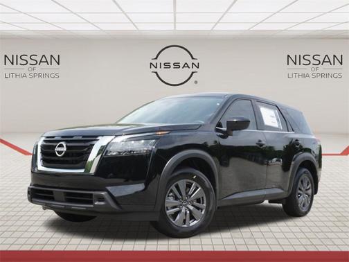 2025 Nissan Pathfinder S