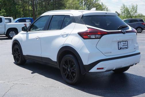 2024 Nissan Kicks SV
