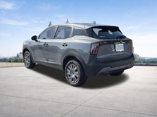 Gun Metallic 2025 Nissan Kicks S