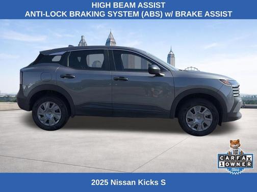 Gun Metallic 2025 Nissan Kicks S