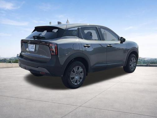 Gun Metallic 2025 Nissan Kicks S