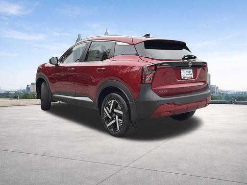 Scarlet Ember T 2026 Nissan Kicks SV