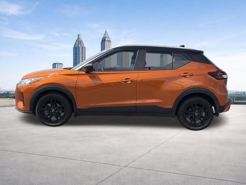 Monarch Orange / Super Black 2024 Nissan Kicks SV