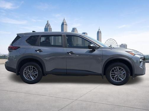 Gun Metallic 2024 Nissan Rogue S