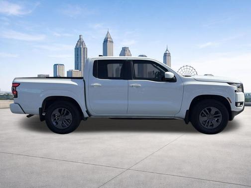 Glacier White 2025 Nissan Frontier SV
