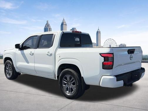 Glacier White 2025 Nissan Frontier SV