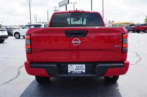2024 Nissan Frontier SV