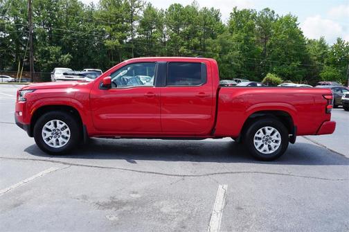2024 Nissan Frontier SV