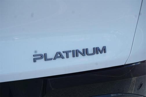 2025 Nissan Murano Platinum
