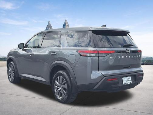 Gun Metallic 2025 Nissan Pathfinder S