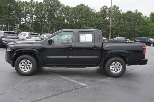 2024 Nissan Frontier SV