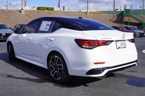 2025 Nissan Sentra SR