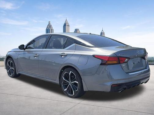 Gun Metallic 2023 Nissan Altima 2.5 SR