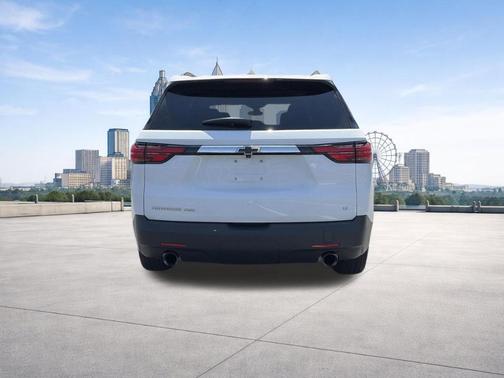 Summit White 2023 Chevrolet Traverse LT Leather