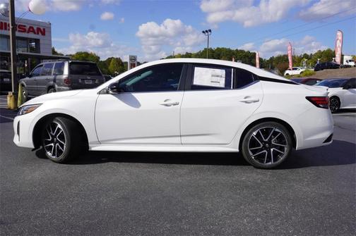 2025 Nissan Sentra SR