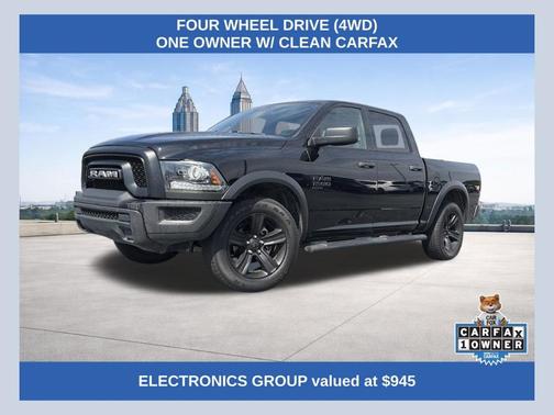 Diamond Black 2022 RAM 1500 Classic SLT