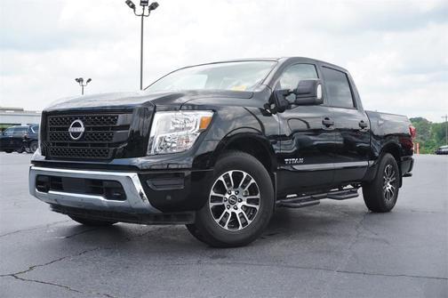 2024 Nissan Titan SV