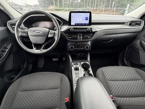 Black Metallic 2024 Ford Escape Active