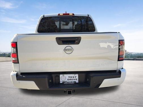 Glacier White 2026 Nissan Frontier SV