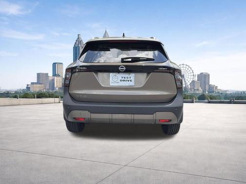 Canyon Bronze M 2026 Nissan Kicks SV