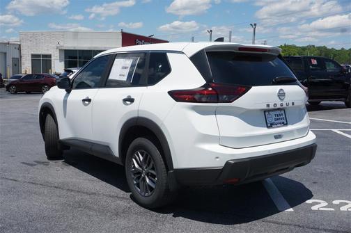 2025 Nissan Rogue S