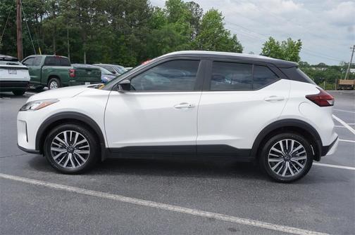 2023 Nissan Kicks SV