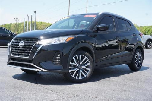 2023 Nissan Kicks SV