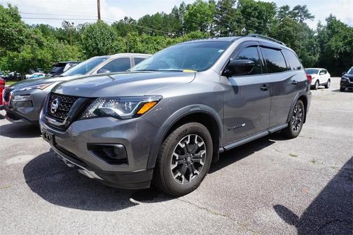 2020 Nissan Pathfinder SL
