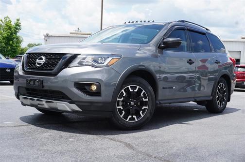 2020 Nissan Pathfinder SL