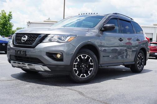 2020 Nissan Pathfinder SL