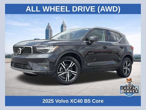 Black 2025 Volvo XC40 B5 Core Bright Theme