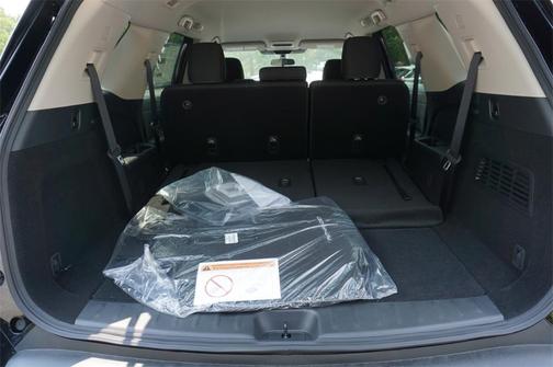 2025 Nissan Pathfinder S